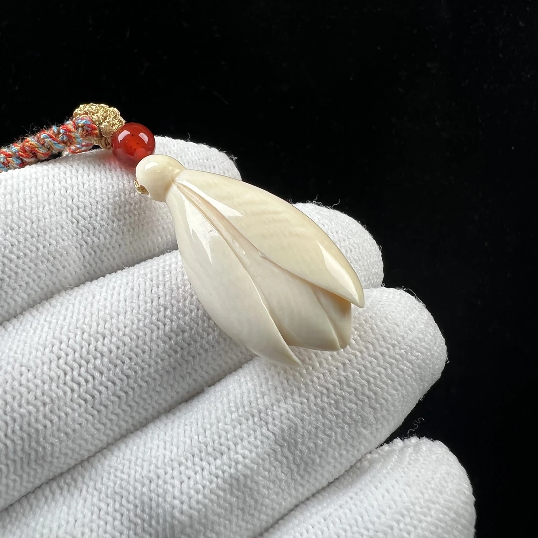 X7373天然猛犸牙玉兰花35x16mm支持鉴定假一赔四