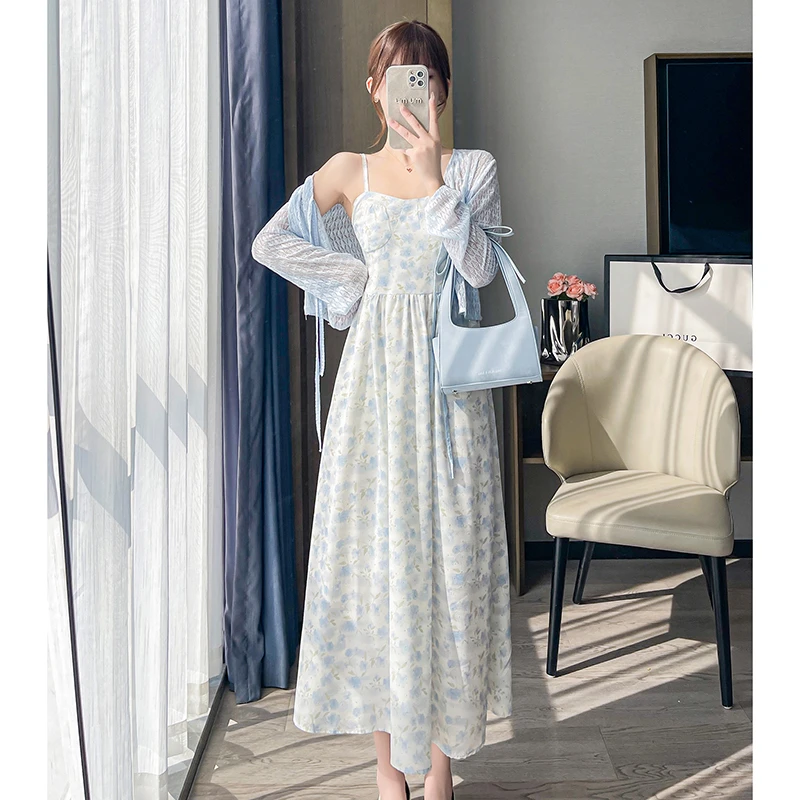 法式收腰小清新碎花连衣裙女2025春夏新款温柔风显瘦中长款吊带裙