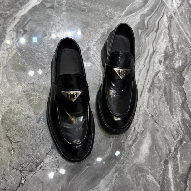 英伦潮流黑色乐福鞋男士豆豆鞋一脚蹬厚底商务