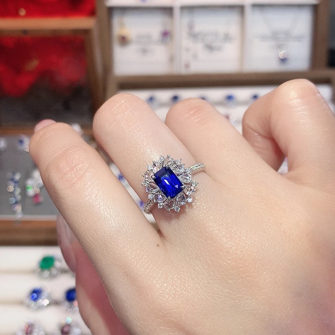 蓝宝石戒指18K金镶嵌1.53ct/天然宝石/七天无理由