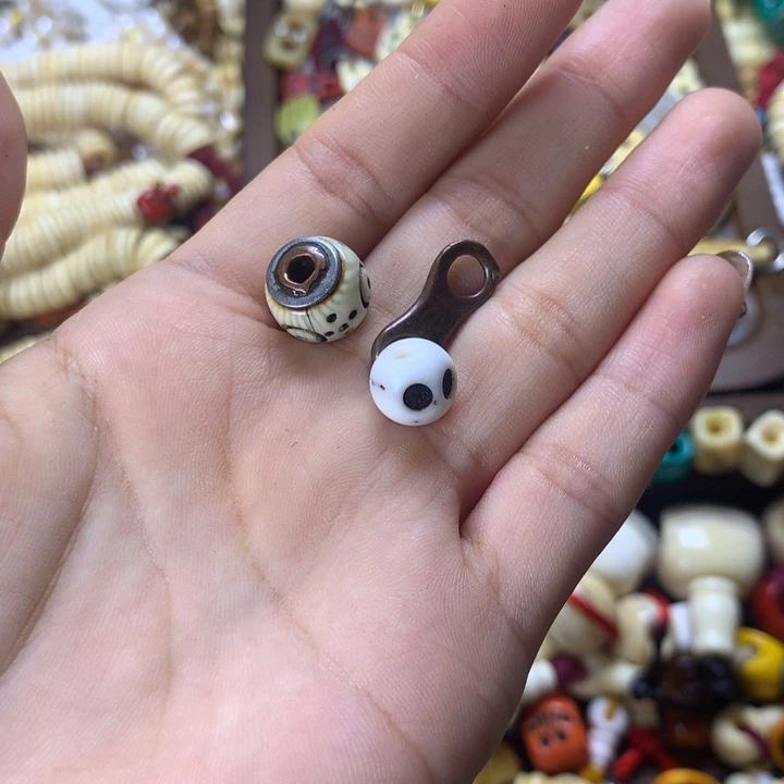 树脂制品藏传收获yi枚配饰