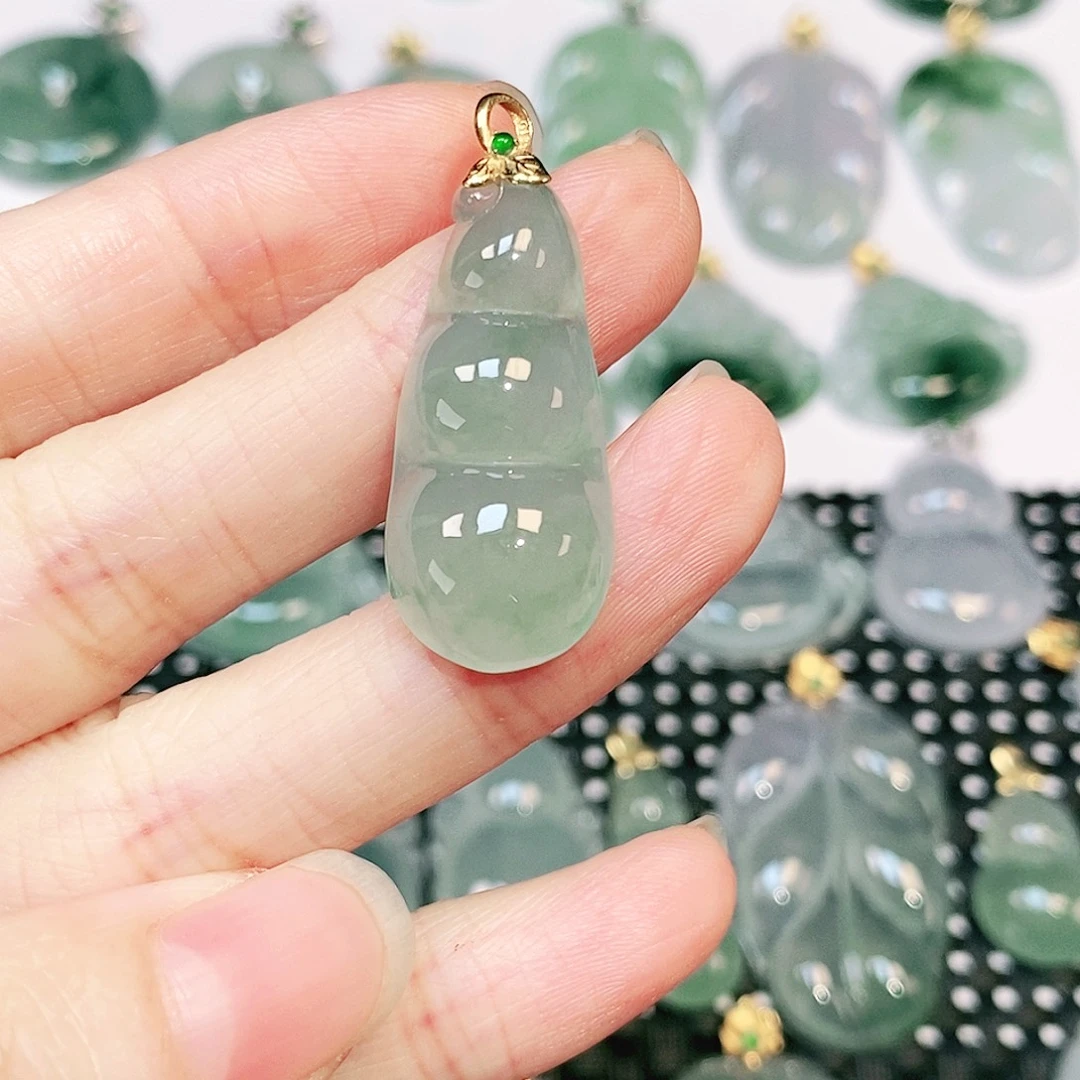 吊坠(不含链)18K金镶嵌翡翠