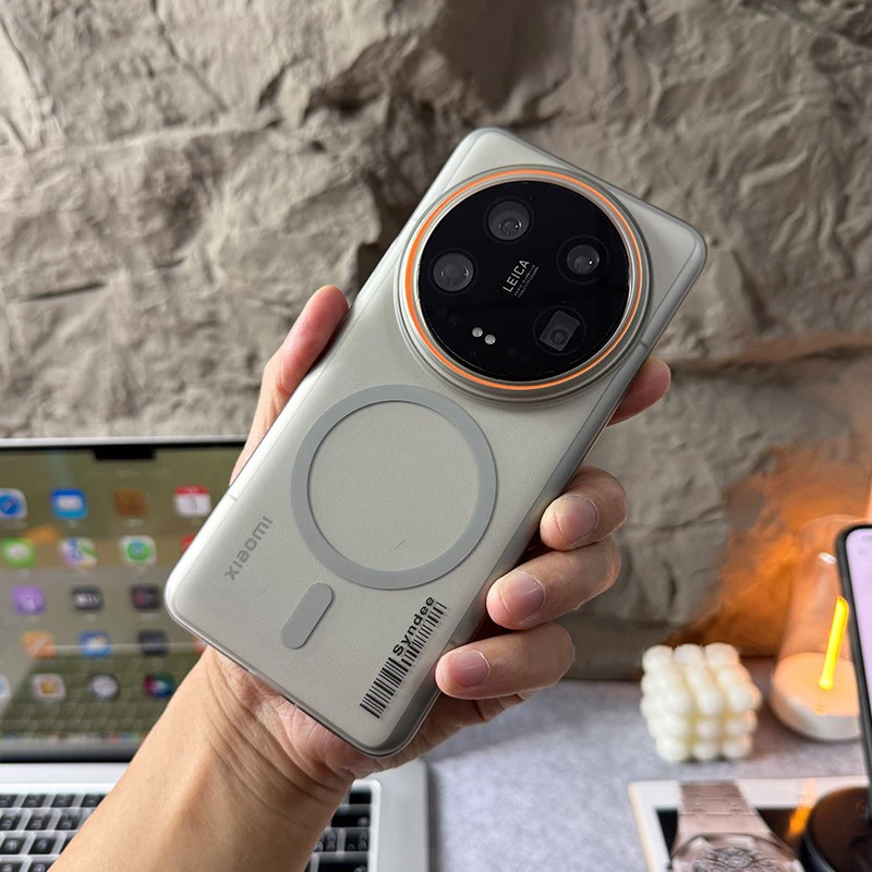 冰雾磨砂肤感适用小米14ultra手机壳磁吸小米15ultra超薄防摔硬壳