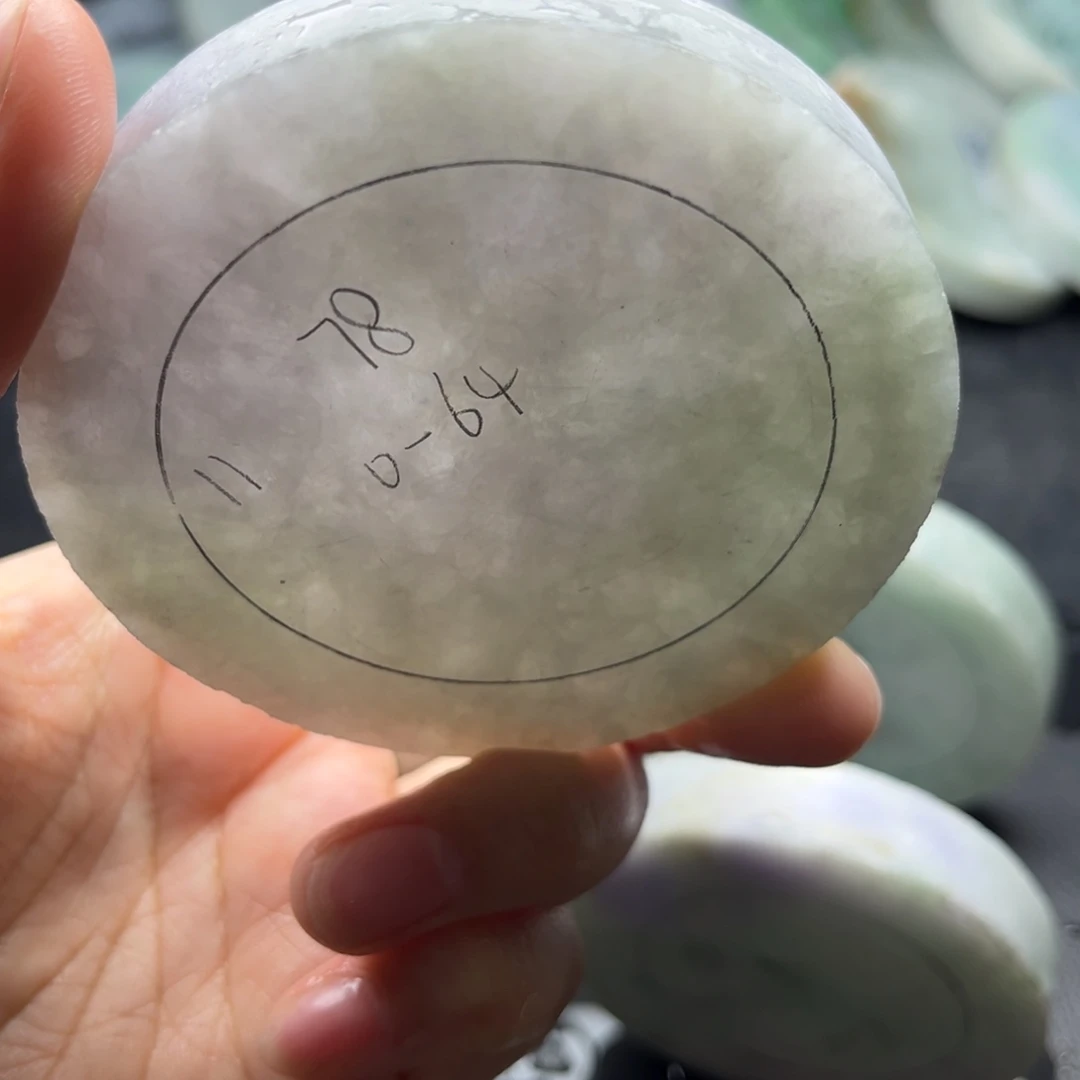 定制翡翠未镶嵌翡翠手镯