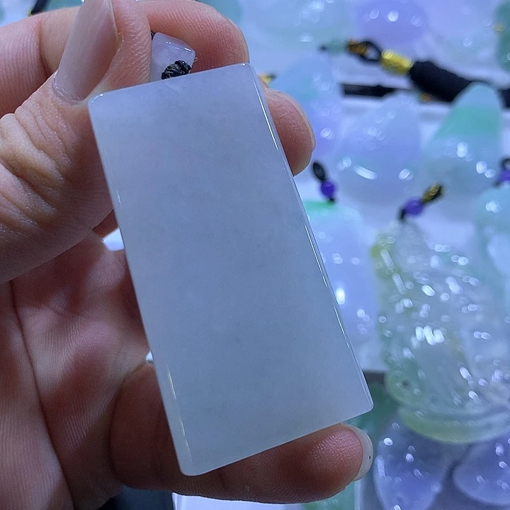 颈饰未镶嵌翡翠天然翡翠A货吊坠