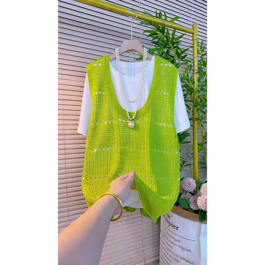 欧货新款时尚简约宽松纯色U领格子镂空针织马甲