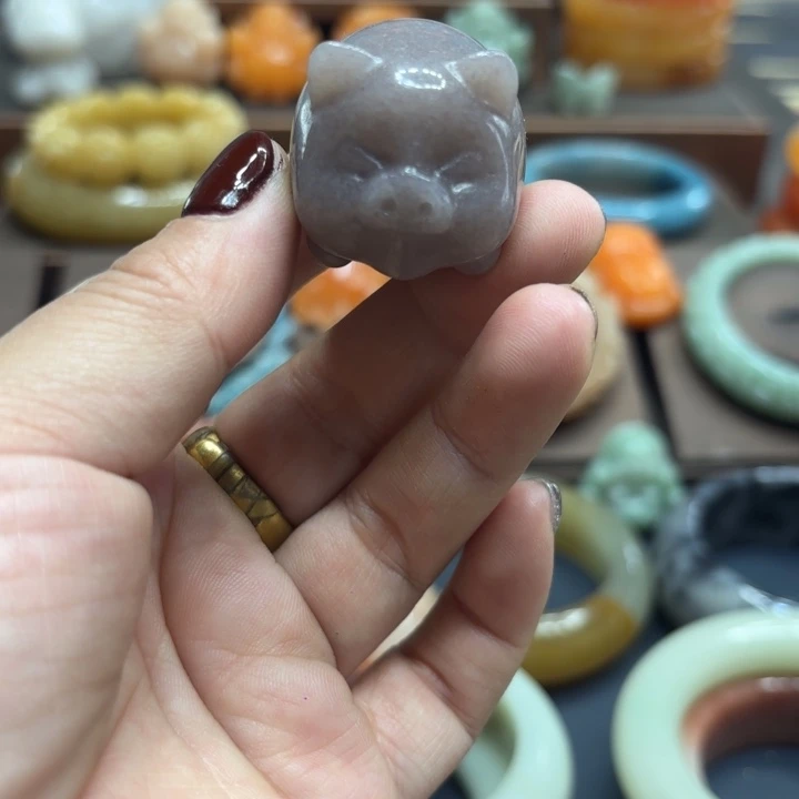 石英岩玉合金颈饰