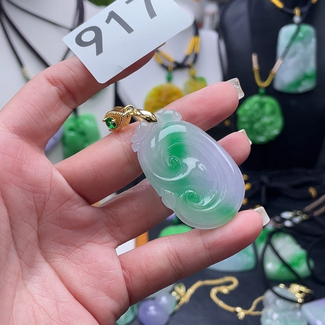 吊坠(赠链)未镶嵌翡翠