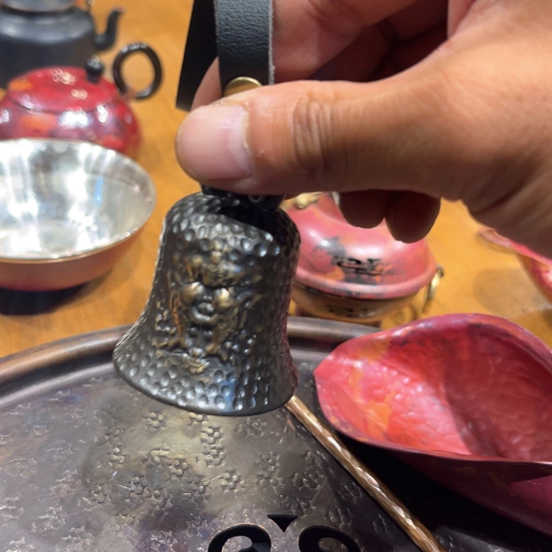 锤点小驼铃手工锻打工艺