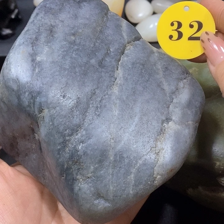 未镶嵌和田玉（糖玉）挂件