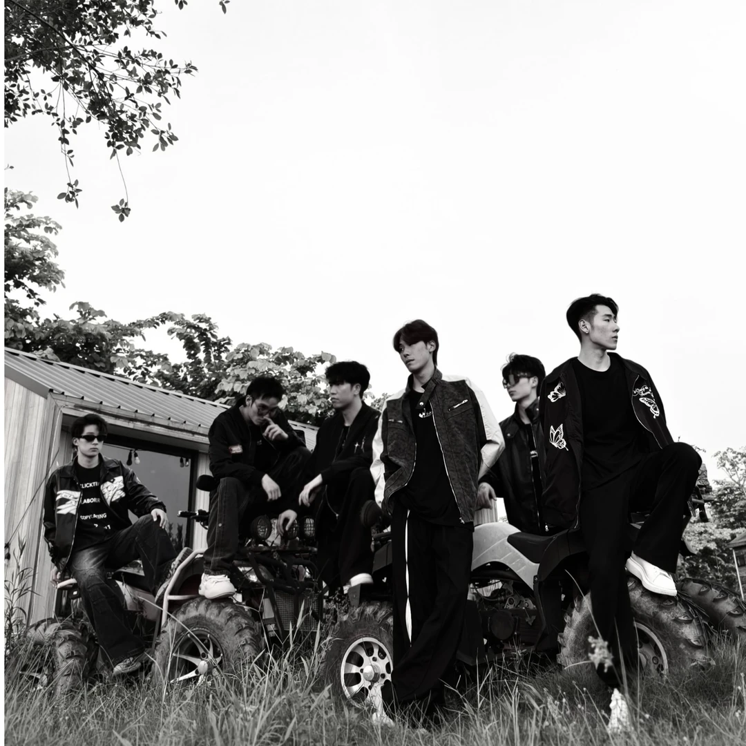 25012   小众潮牌买手设计春款牛仔夹克外套   D1