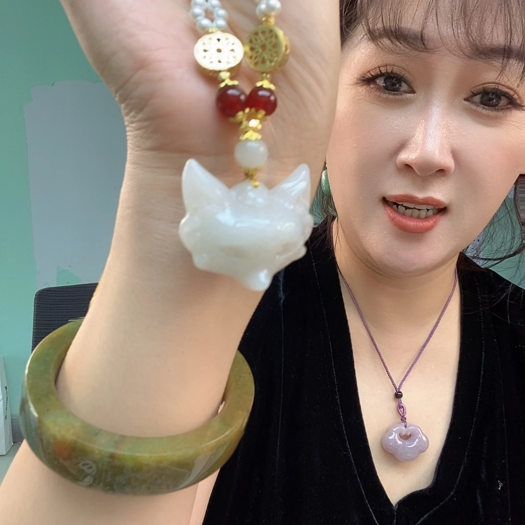 石英质玉未镶嵌手镯