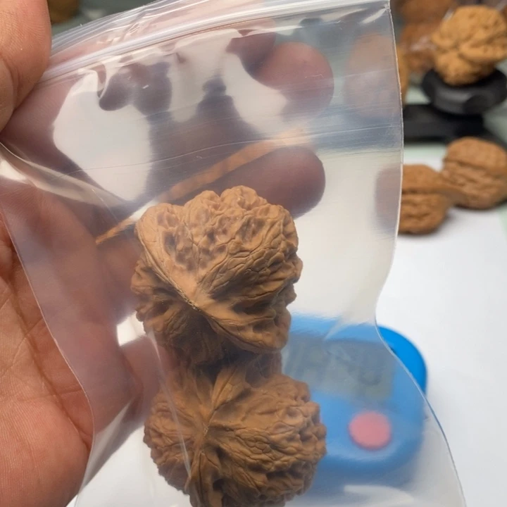 文玩核桃吊坠思*:1111111111111111