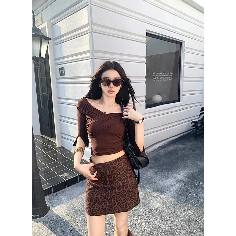 极简风纯欲时尚洋气小众设计感长袖修身显瘦上衣高腰包臀半身裙女