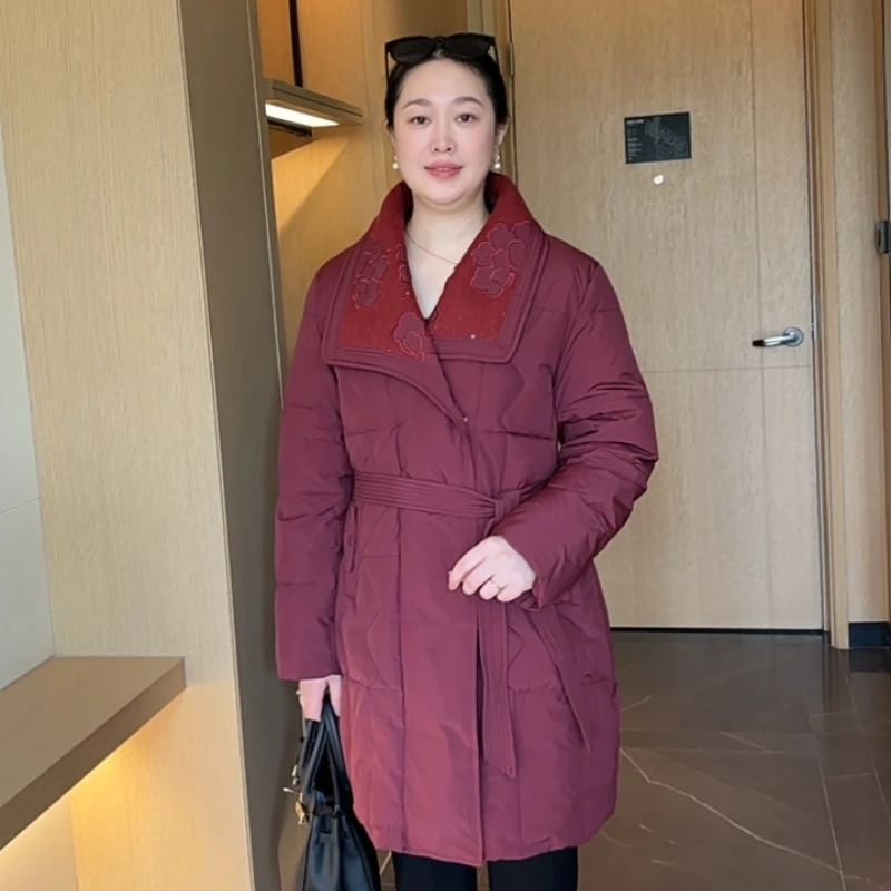 中老年妈妈羽绒服女款冬装2025新款洋气刺绣大毛领中长款防风外套