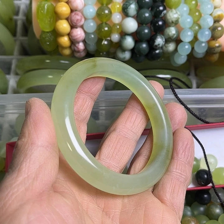 合金蛇纹石玉颈饰