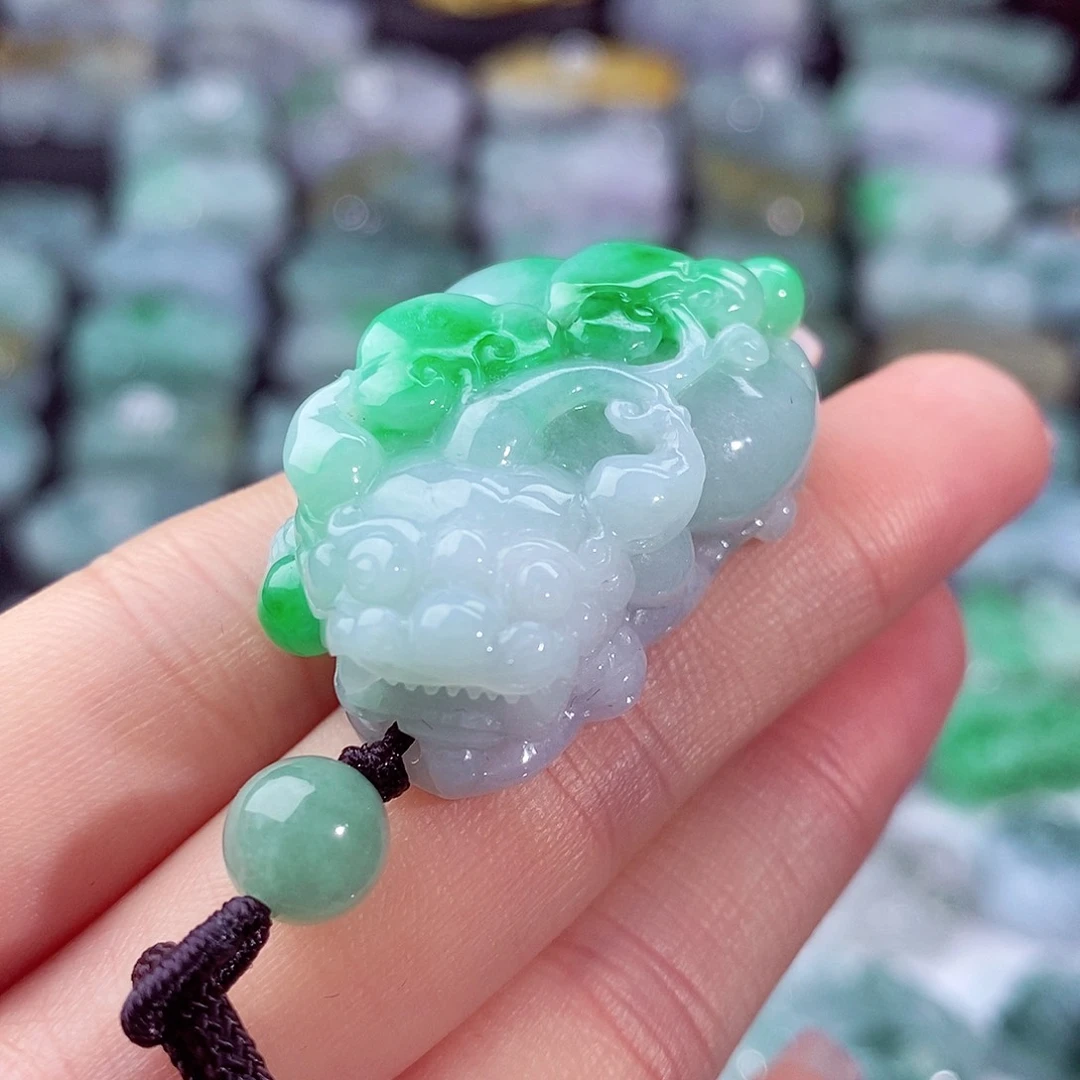 颈饰未镶嵌翡翠天然