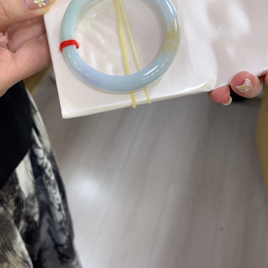 翡翠未镶嵌手镯手镯