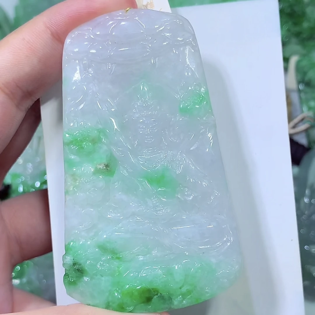 缅甸天然A货翡翠飘绿虚空藏守护神吊坠