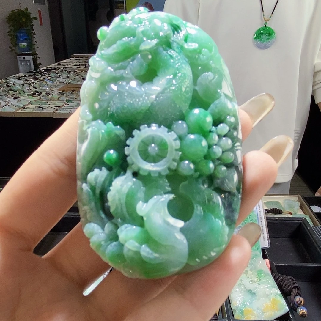 颈饰未镶嵌翡翠翡翠