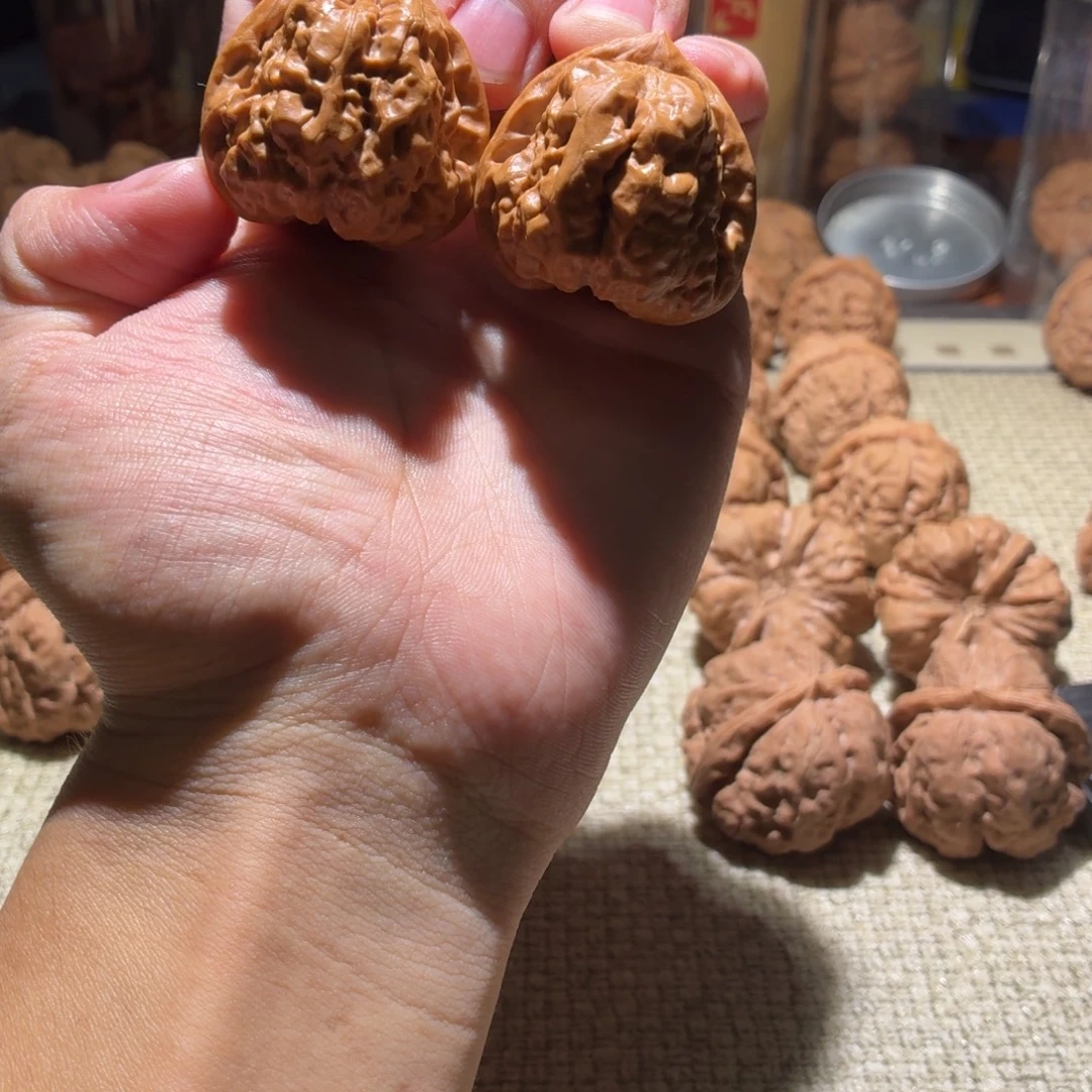 小***孬文玩核桃吊坠山地娃