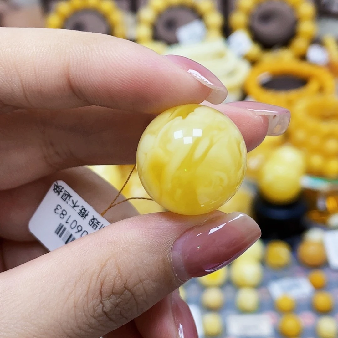 未镶嵌琥珀珠宝奇石20.8mm溶洞妖花带皮色