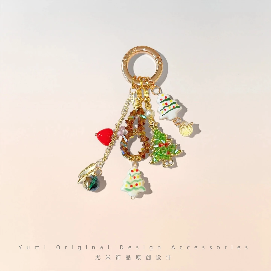 卡庭【设计师手作】新年爆改毛茸茸手机挂件绳链简约通勤搭配L2467