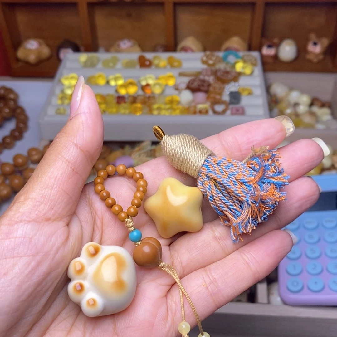 G****手串猴头核桃猫爪星星屁桃小提溜小卡流苏