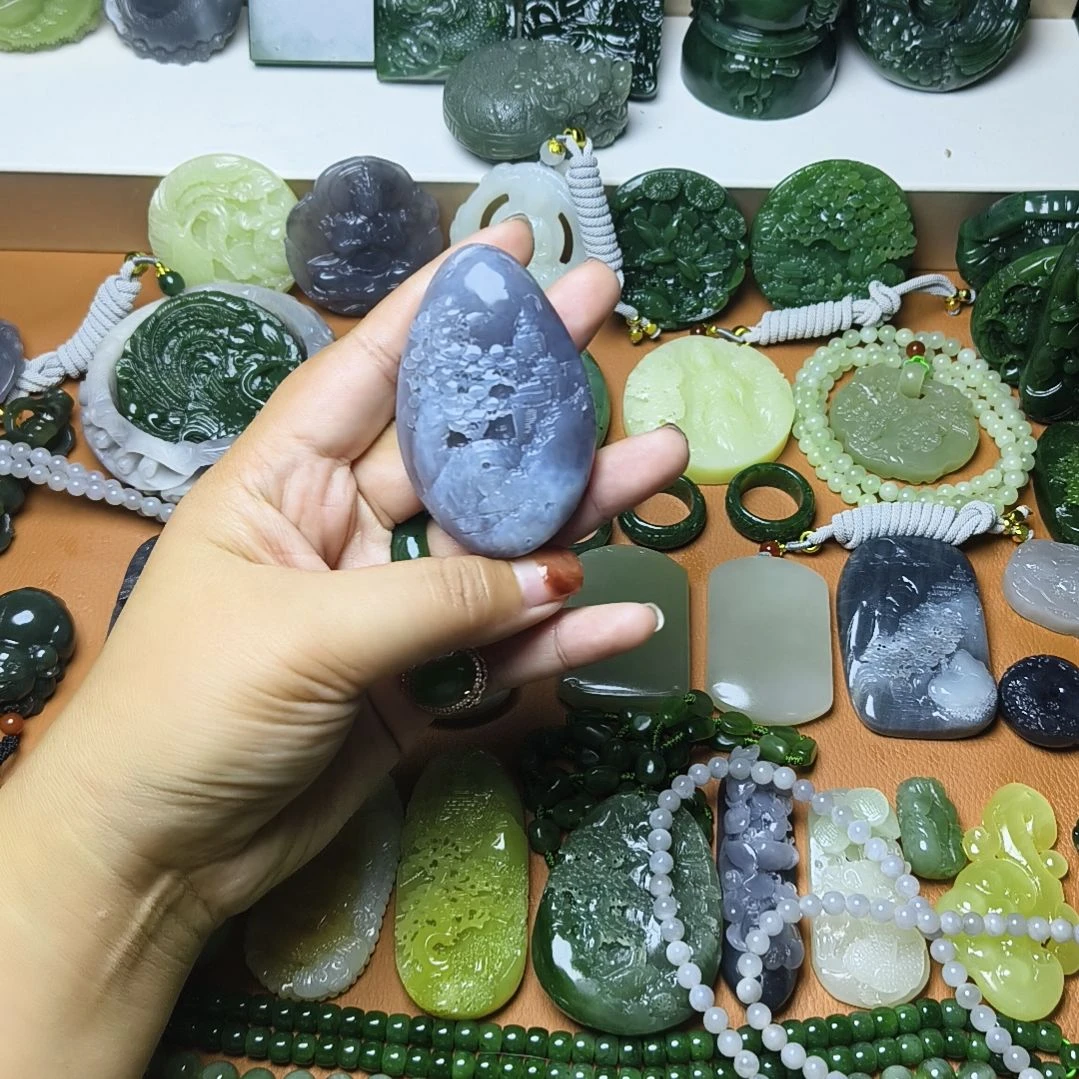 和田玉未镶嵌颈饰