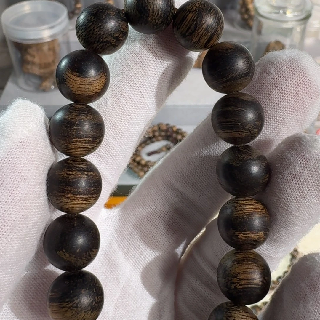 沉香沉香碎屑文莱黑棋1.2沉水17.4克