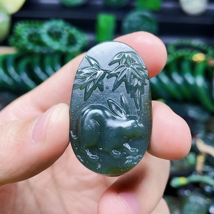 和田玉未镶嵌挂件