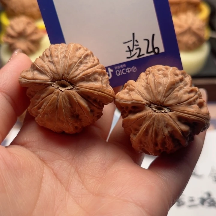 吊坠文玩核桃喝*口文玩核桃26