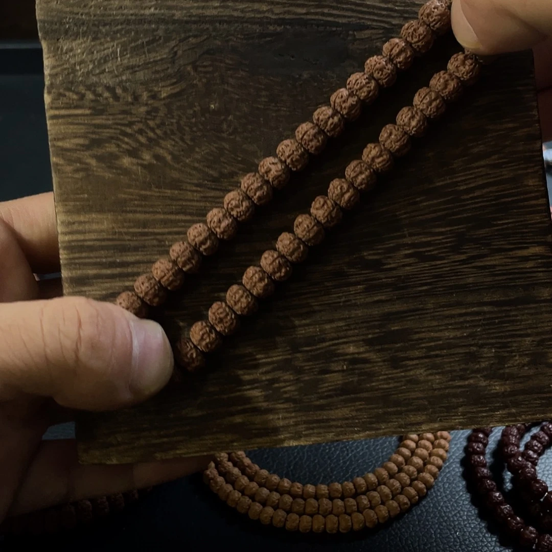 小***玲吊坠金刚菩提平细手持