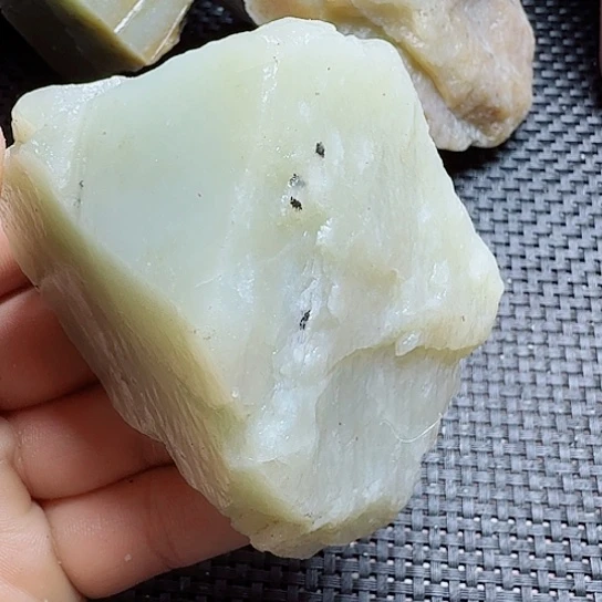 和田玉（糖玉）未镶嵌珠宝半成品