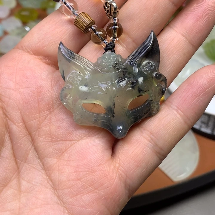 蛇纹石玉合金颈饰