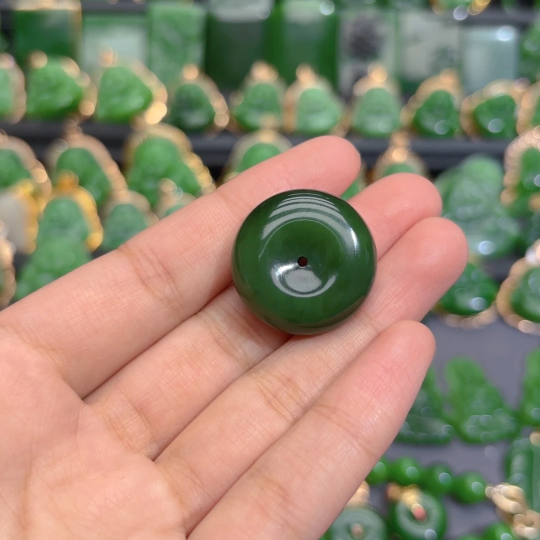 颈饰未镶嵌和田玉（碧玉）编绳