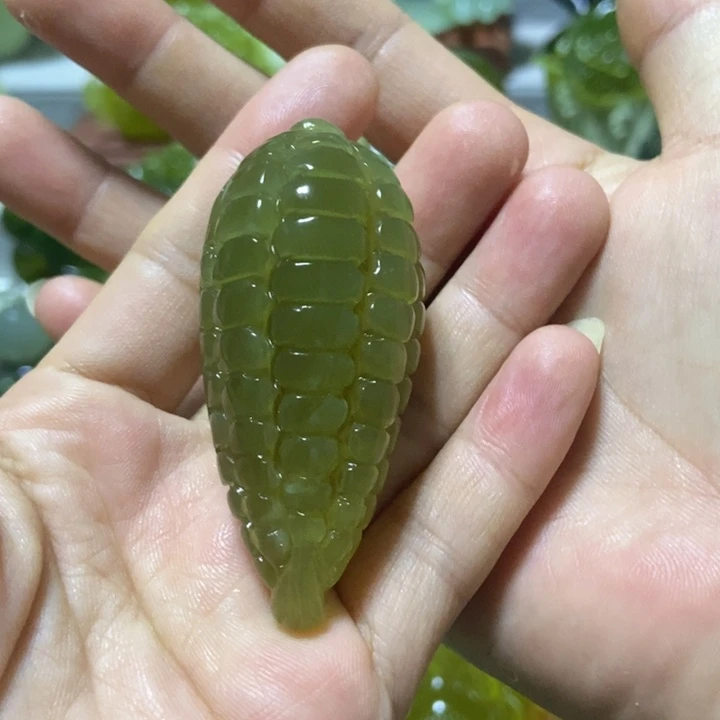 【闪购商品】未镶嵌蛇纹石玉把件