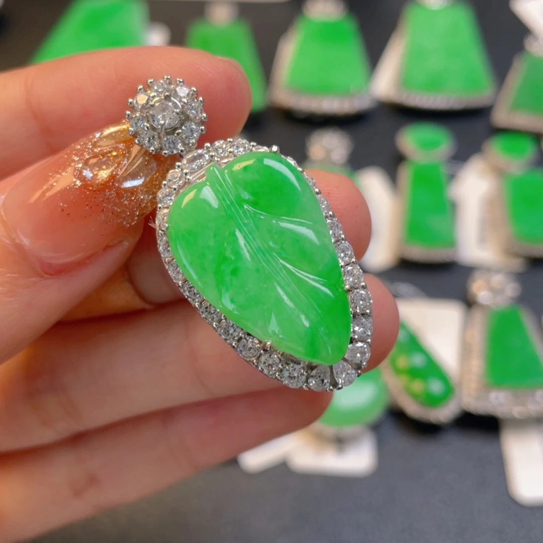 翡翠银S925镶嵌颈饰