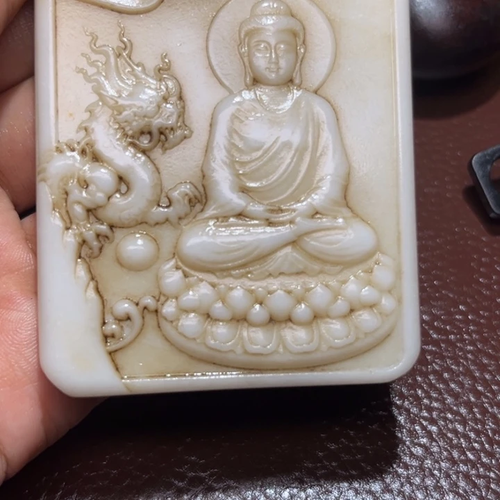 老***肖和田玉未镶嵌颈饰