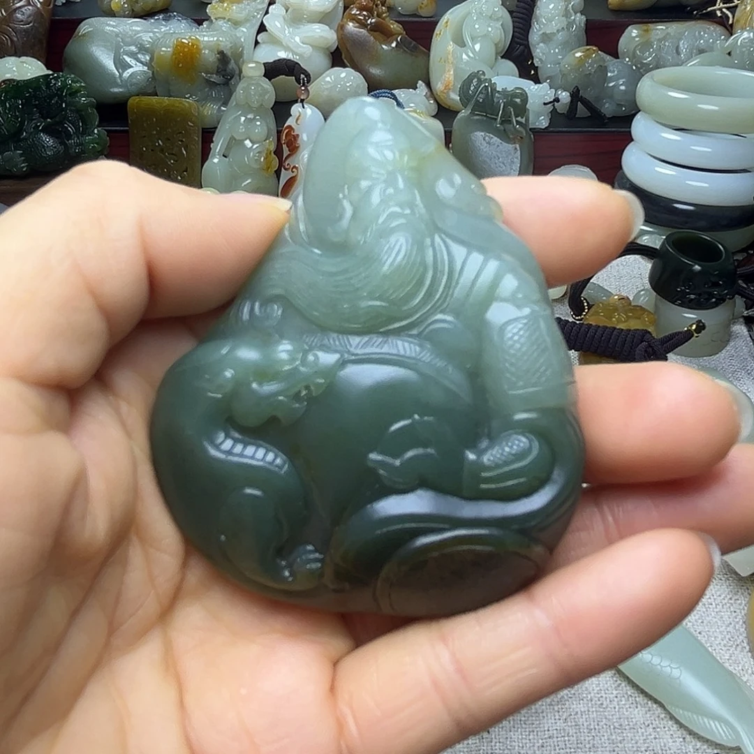 新***练和田玉（糖玉）未镶嵌把件