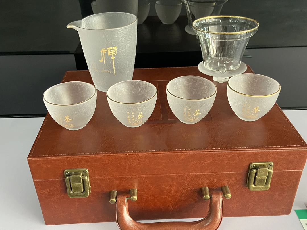 冰种琉璃茶具套装家用轻奢高档功夫泡茶杯高端盖碗办公室木箱装