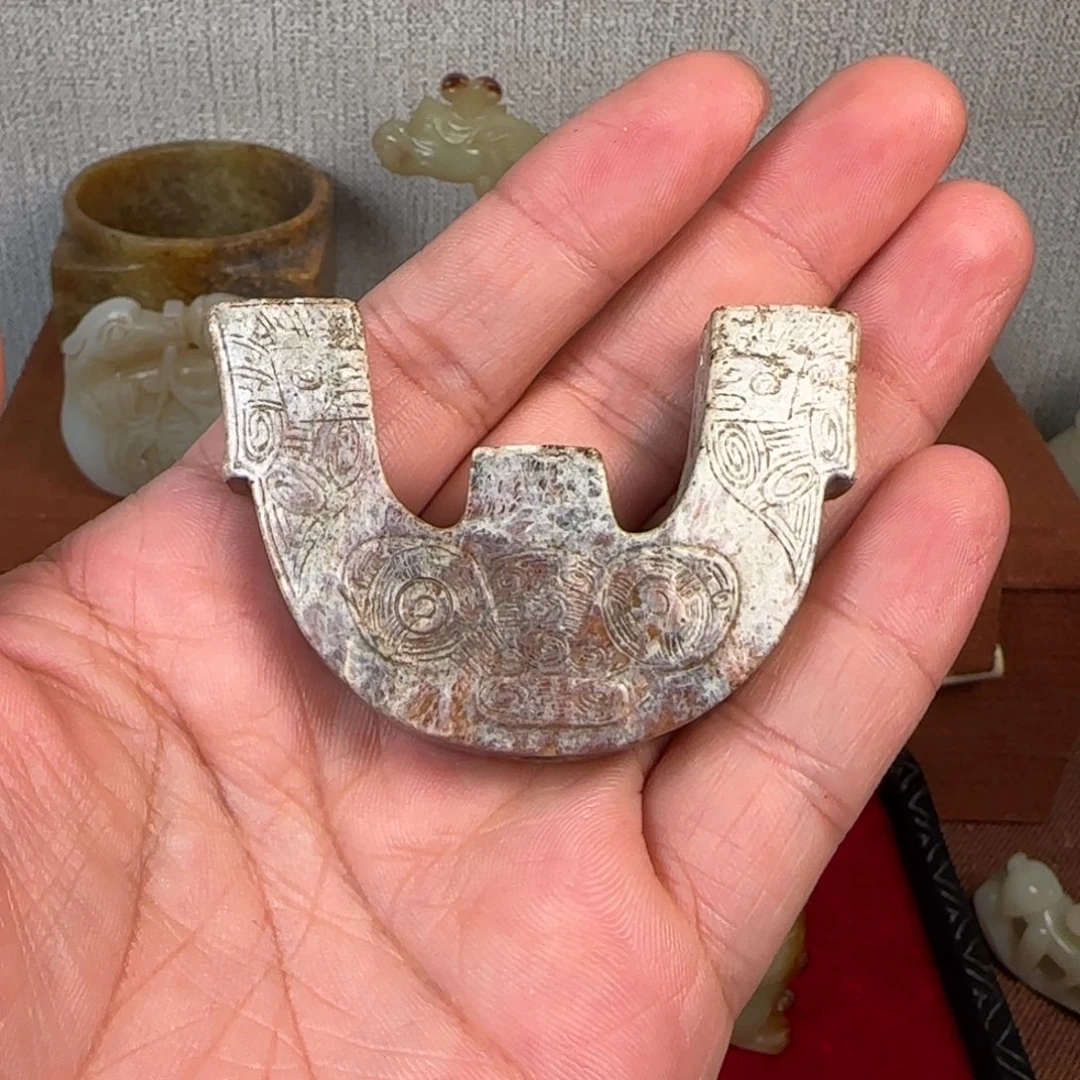 遇***人非常精美的脖挂件