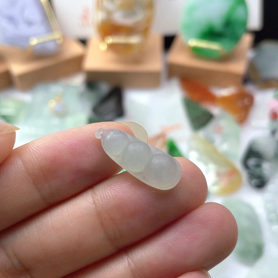 定制翡翠未镶嵌天然缅甸翡翠