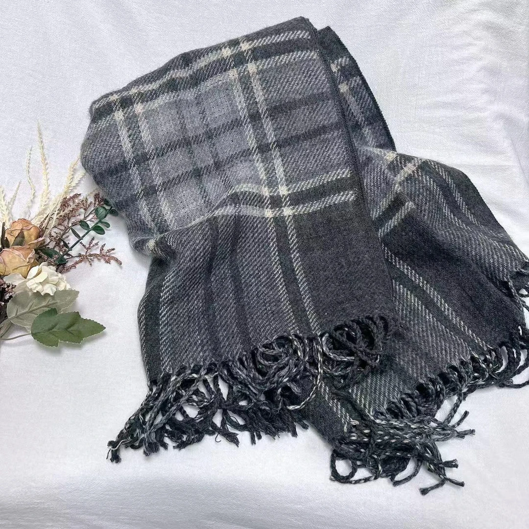 秋冬新时尚百搭格子流苏围巾688001