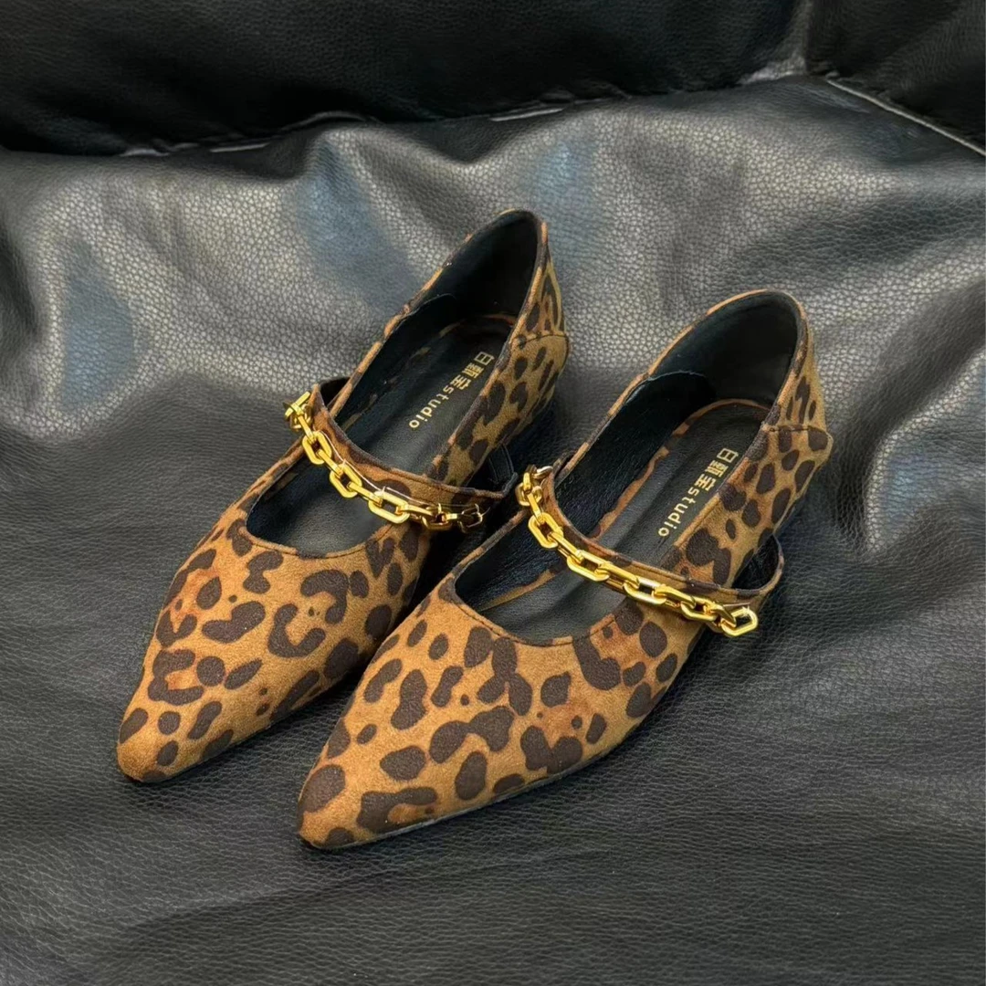 【现货】金属链条气质尖头平底鞋浅口温柔百搭低跟单鞋H14