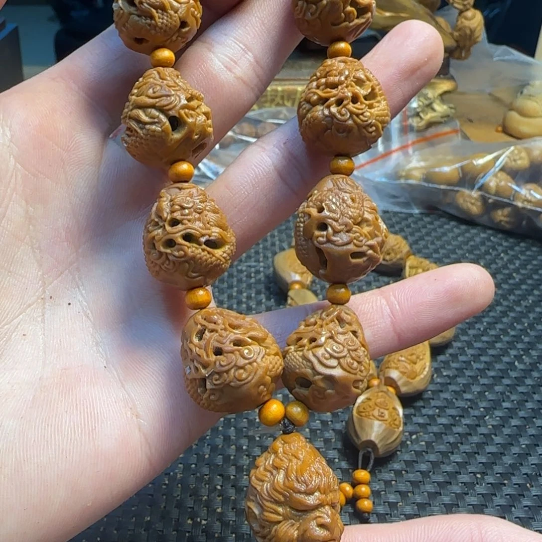 橄榄核手串/手链九龙献瑞