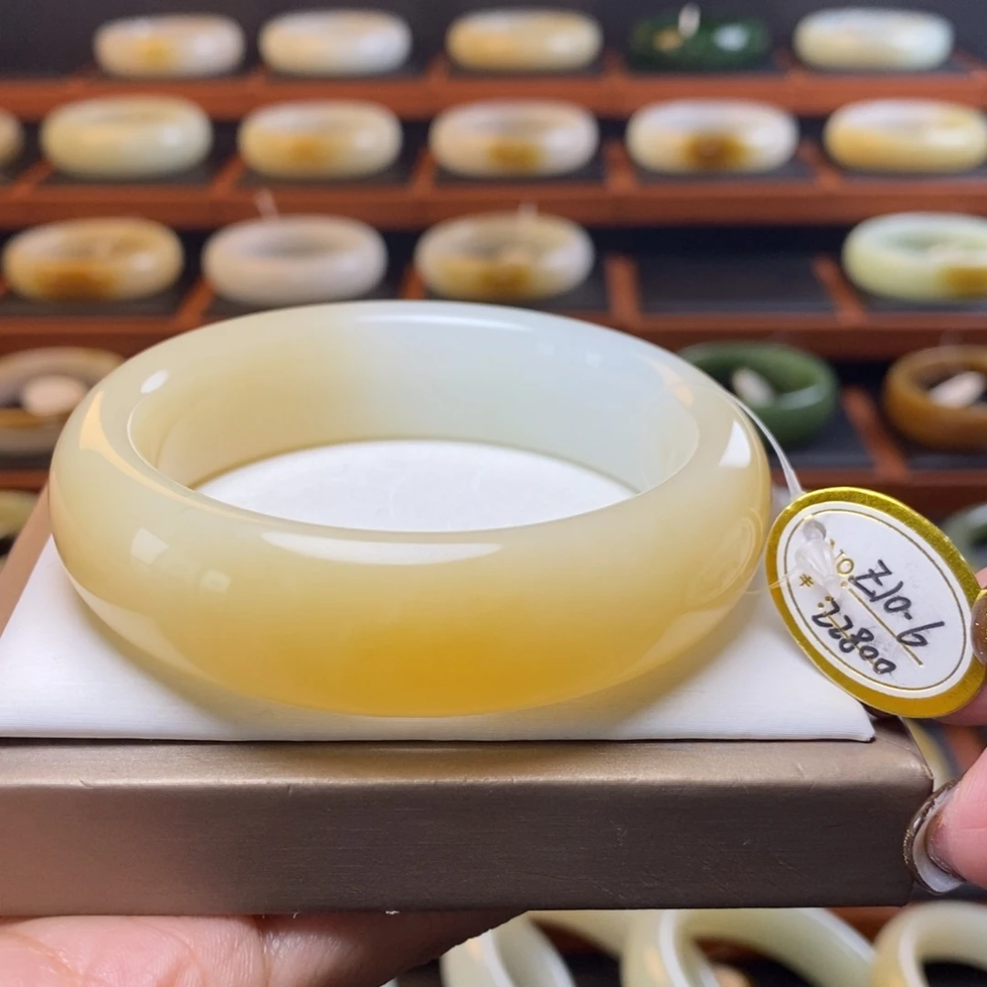 和田玉未镶嵌手镯58.5圈