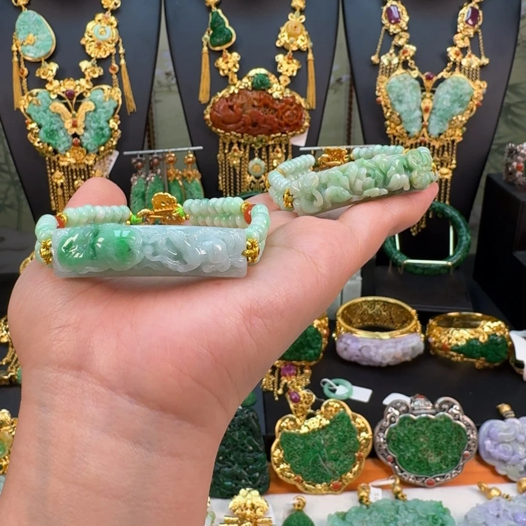 翡翠未镶嵌颈饰手牌手串炸价 二选一