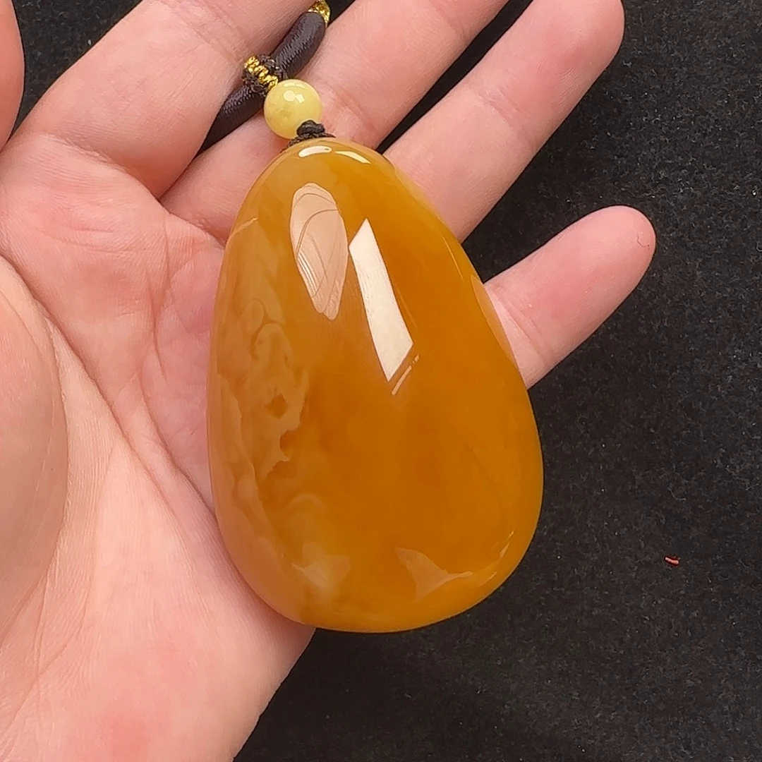 蜜蜡未镶嵌珠宝奇石