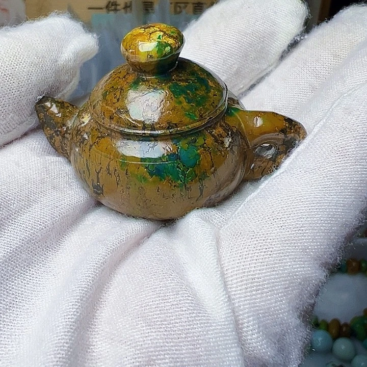 南红玛瑙未镶嵌珠宝奇石